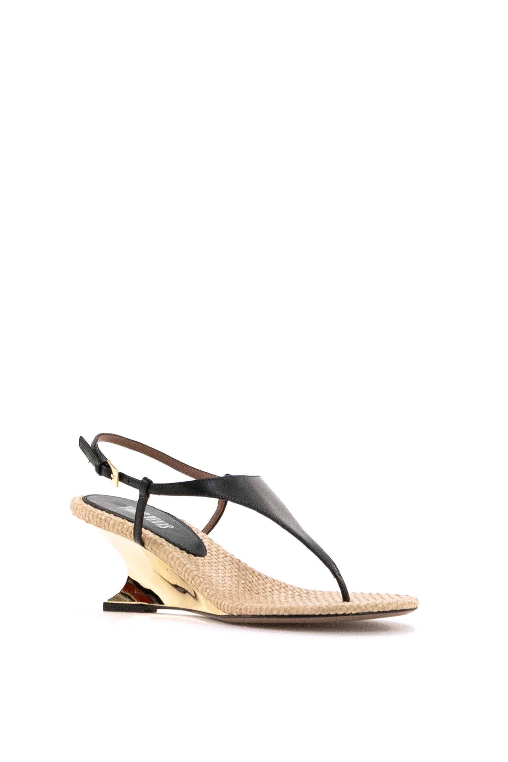 Sandali Infradito Nina in pelle di colore nero <BR/> PX1945 BLACK GOLD PARIS TEXAS 