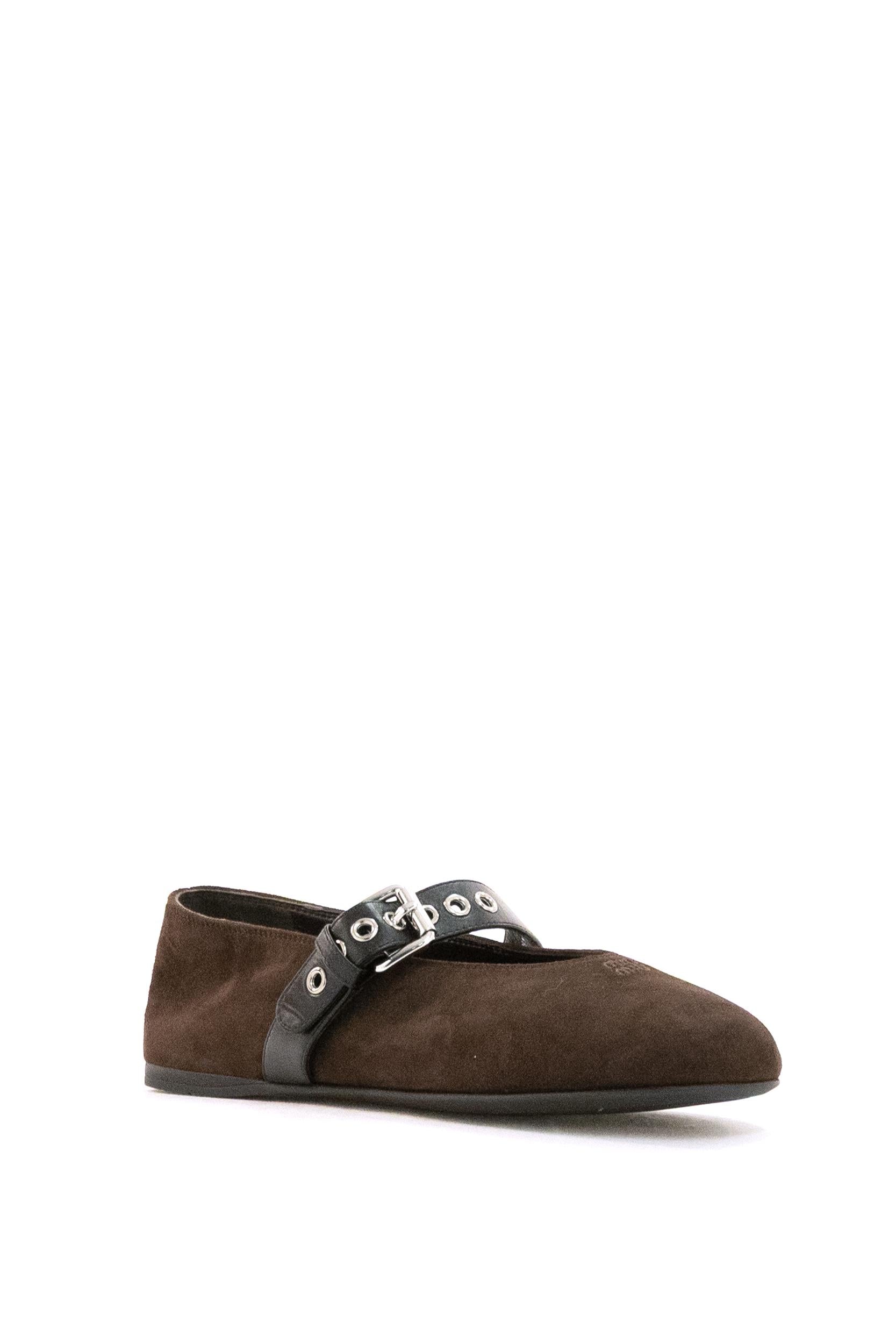 Ballerine in suede di colore marrone<BR/> 5F625E F 005 008 F0003 MIU MIU 
