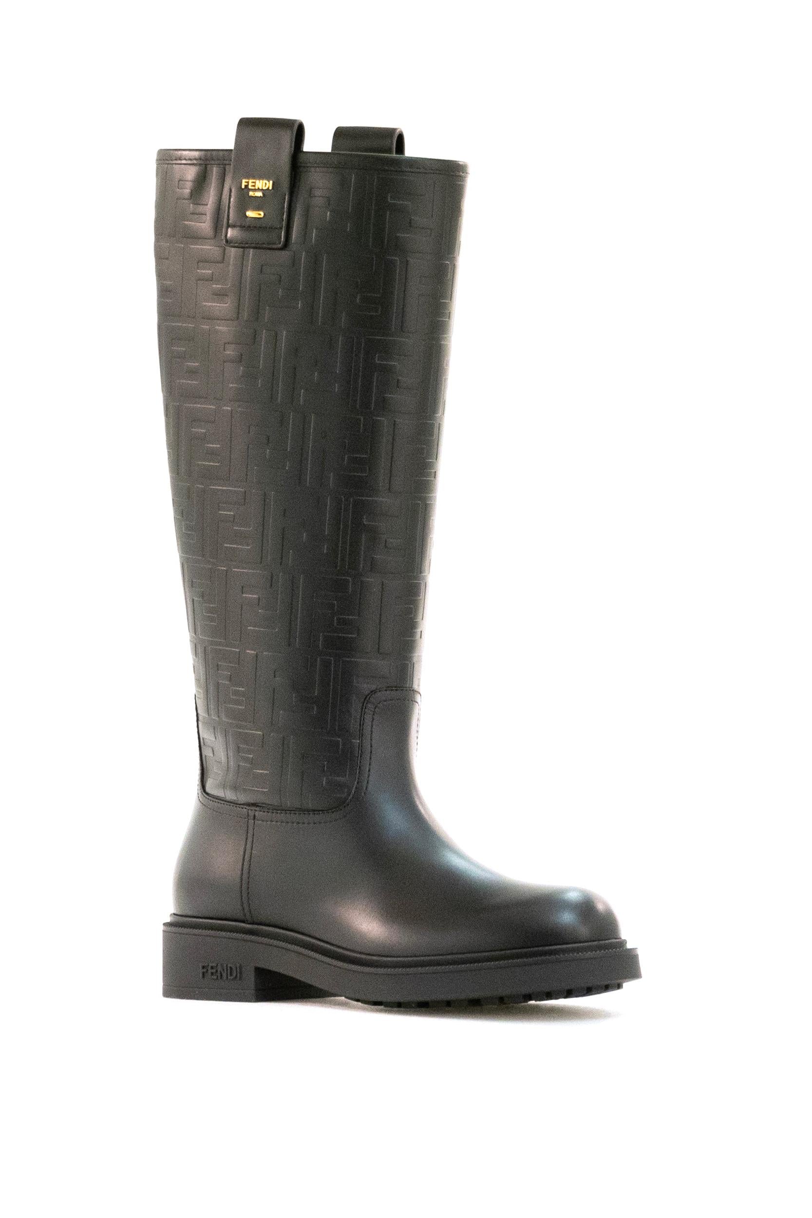Stivali Fendi Filo in pelle di colore nero<BR/> 8W8574 AY9O F0ABB FENDI 