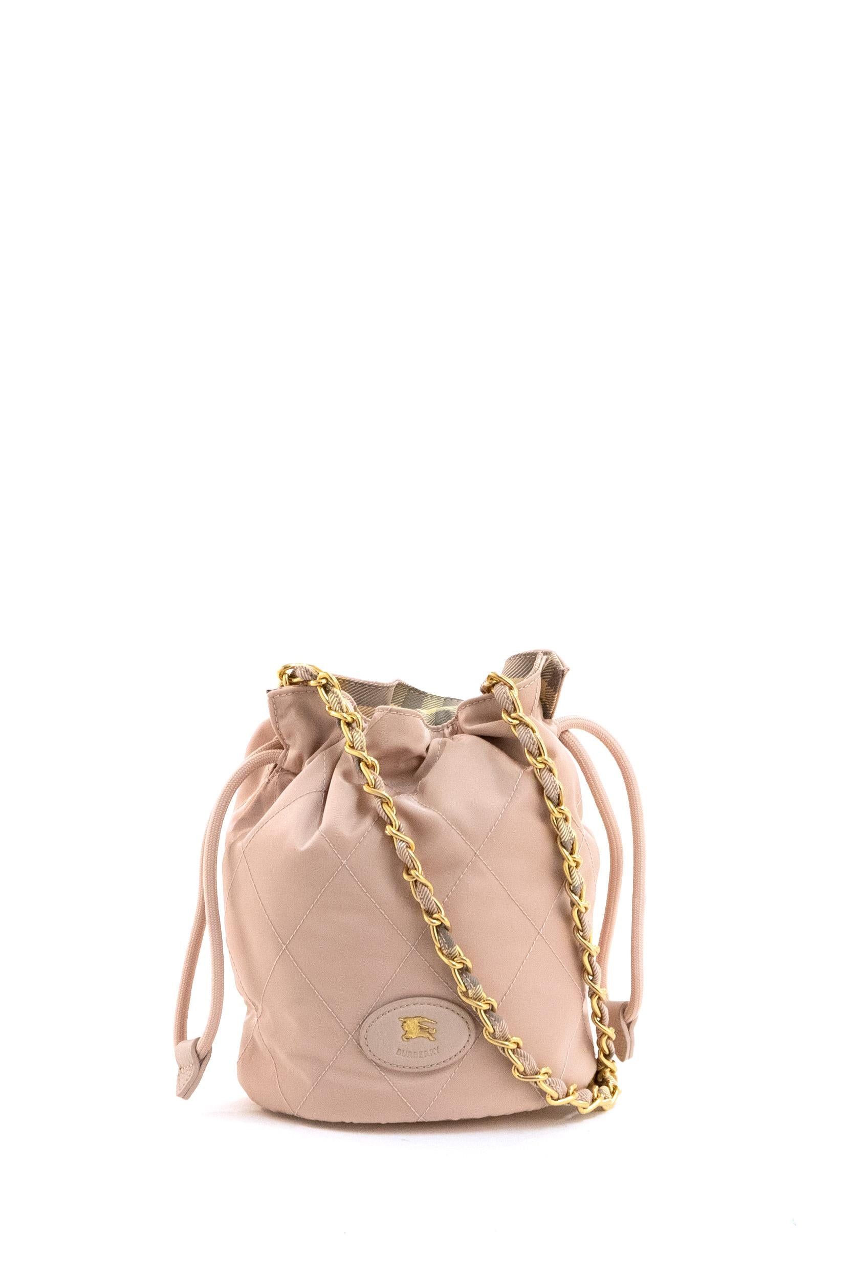 Pochette Horseshoe in nylon trapuntato color rosa cipria<BR/> 8118448 ROSE BEIGE BURBERRY 