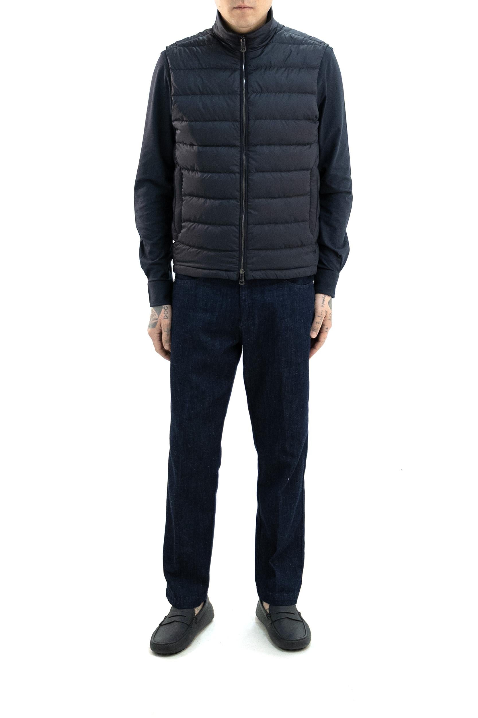 Gilet imbottito in tessuto tecnico di colore blu<BR/> 99312007 013 PAUL & SHARK 