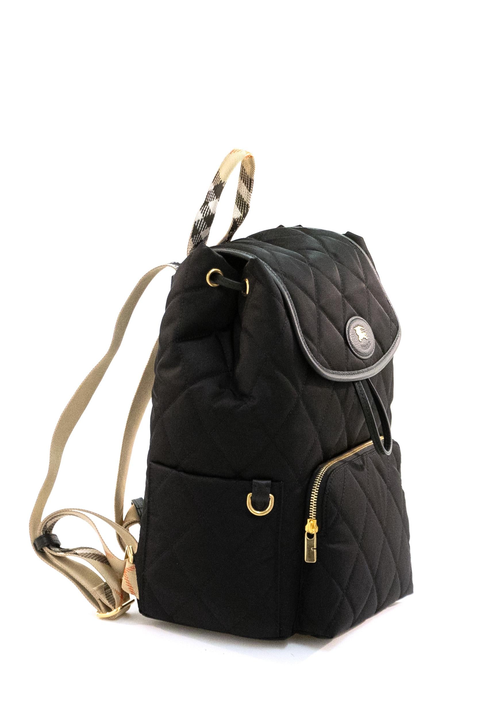 Zaino Horseshoe in nylon trapuntato color nero<BR/> 8114394 BLACK BURBERRY 