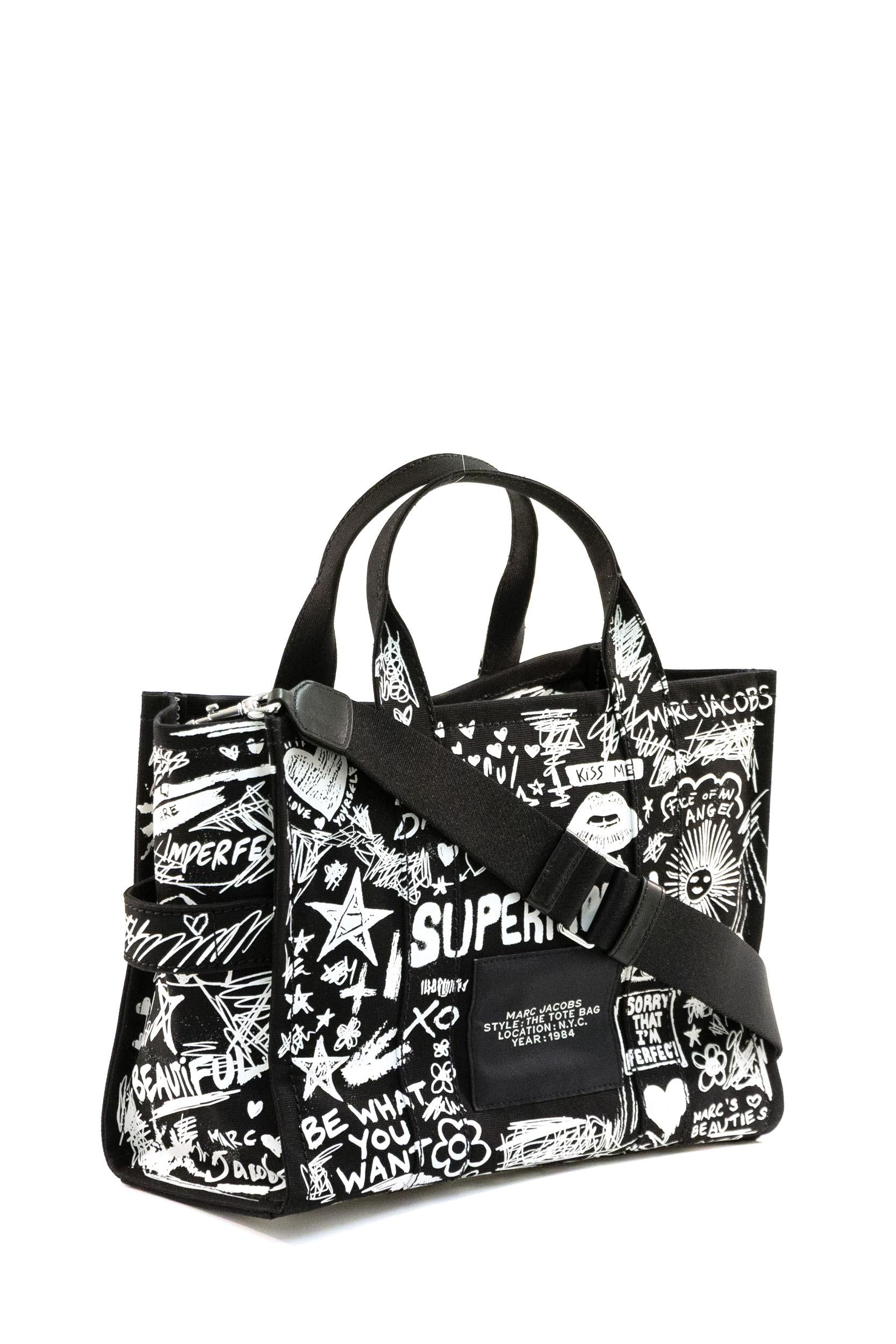 The Tote Bag in canvas di colore nero con stampa The Punk Scribble  <BR/> 2S6HTT015H02 002 MARC JACOBS 