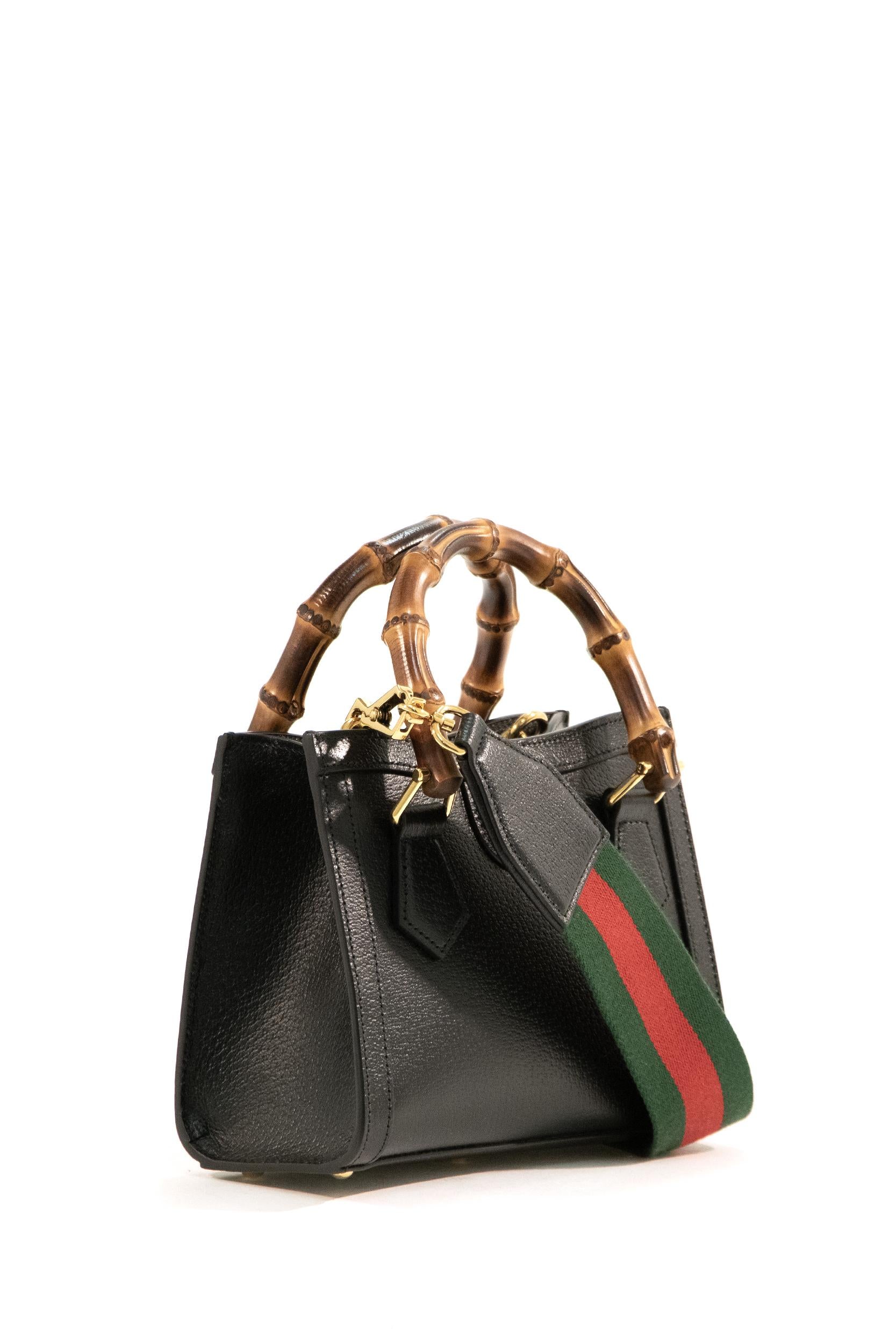 Borsa Diana in pelle martellata color nero 702732 U3ZDT 1073 GUCCI 