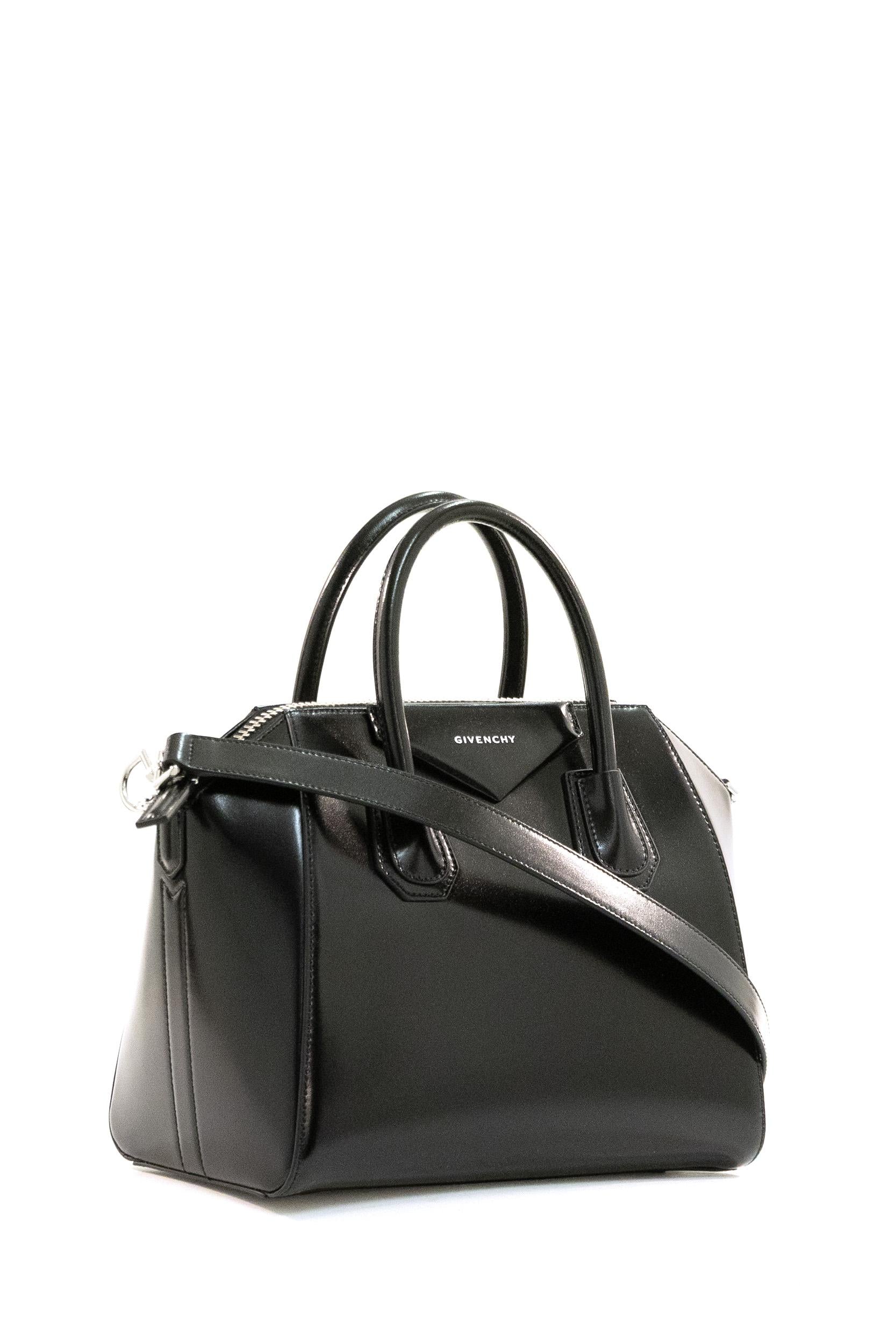 Borsa Antigona in pelle Box di colore nero<BR/> BB5149B1R0 001 GIVENCHY 