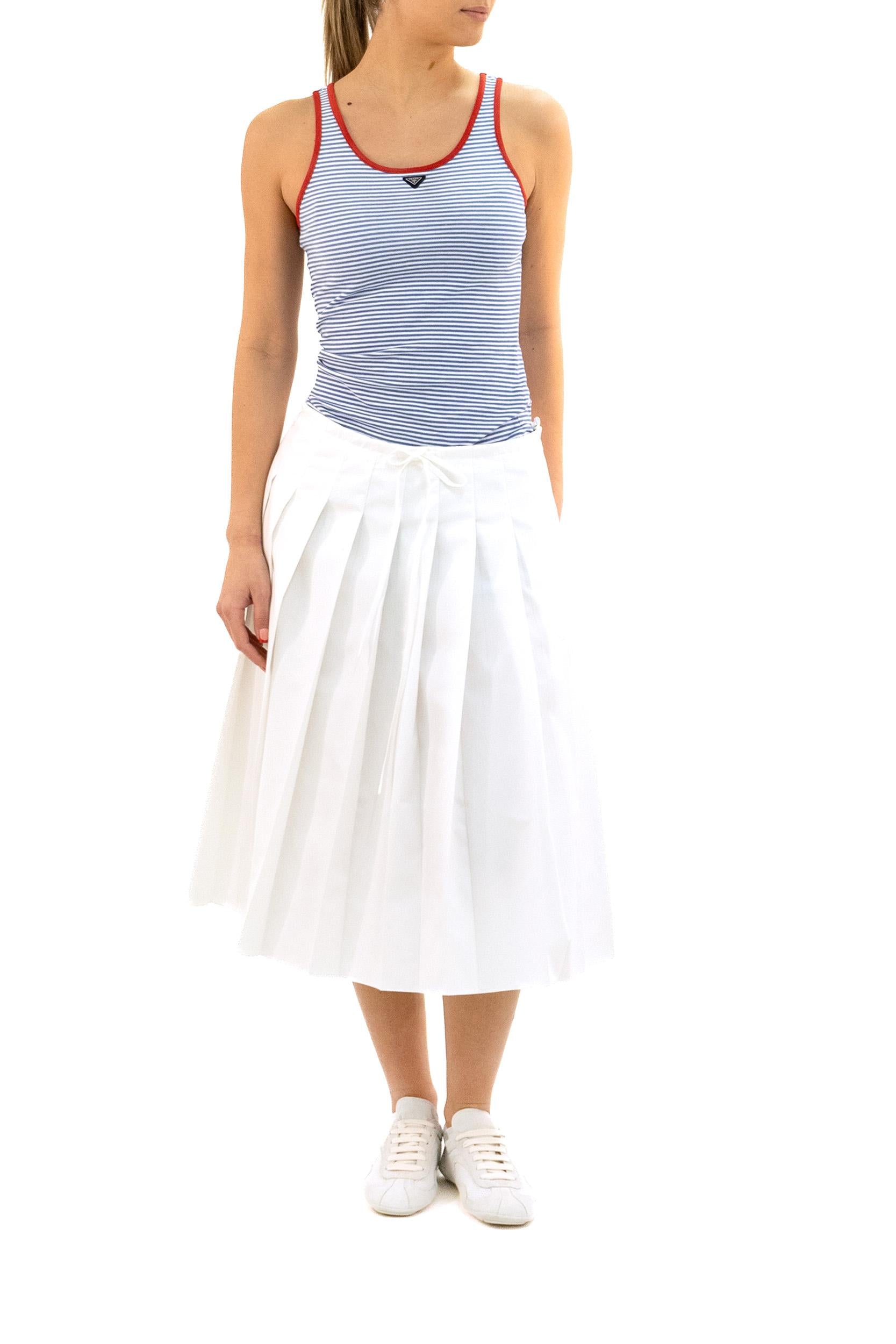 Top in cotone a righe di colore bianco e azzurro<BR/> 39659 S OOO 186H F0X36 PRADA 