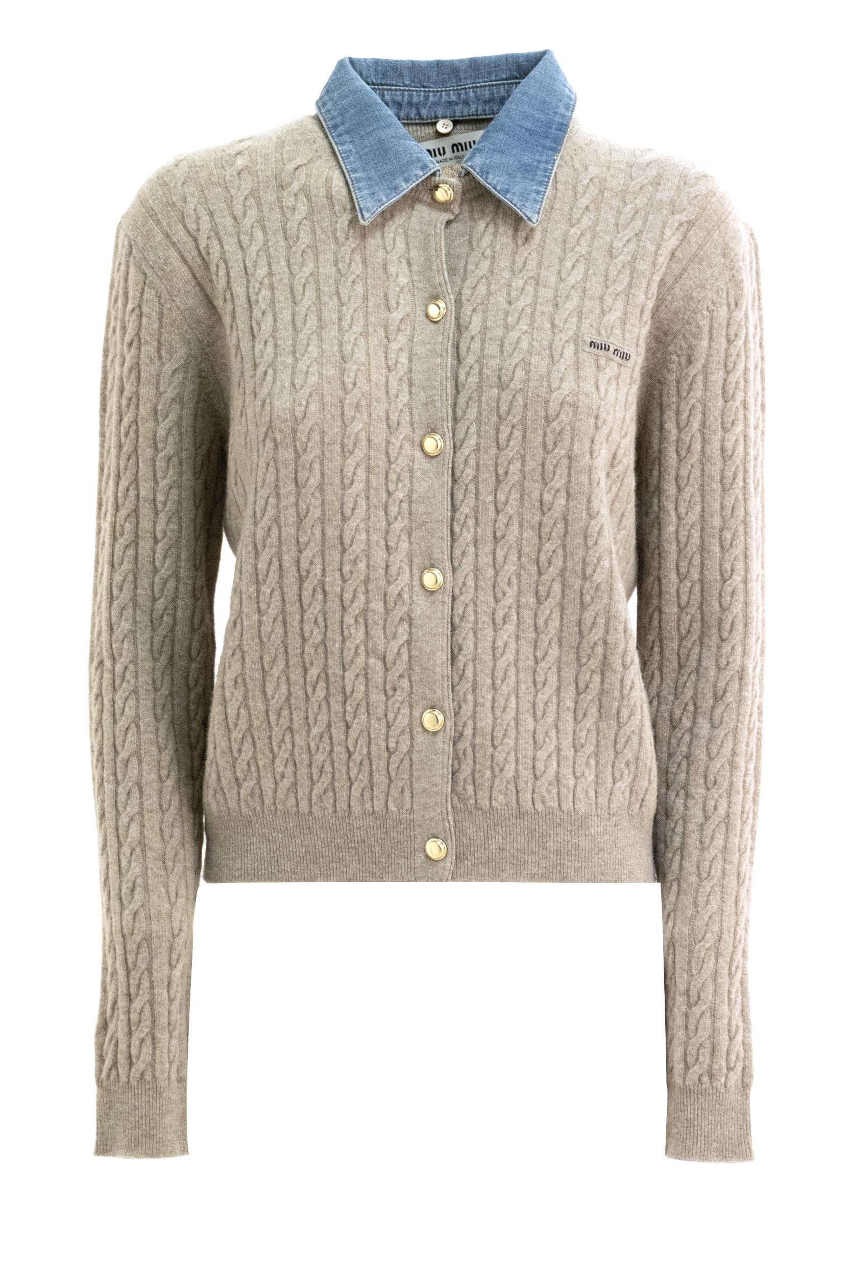 Cardigan a trecce in lana e cashmere color sabbia<BR/> MMF04C S OOO 6342 F0036 MIU MIU 