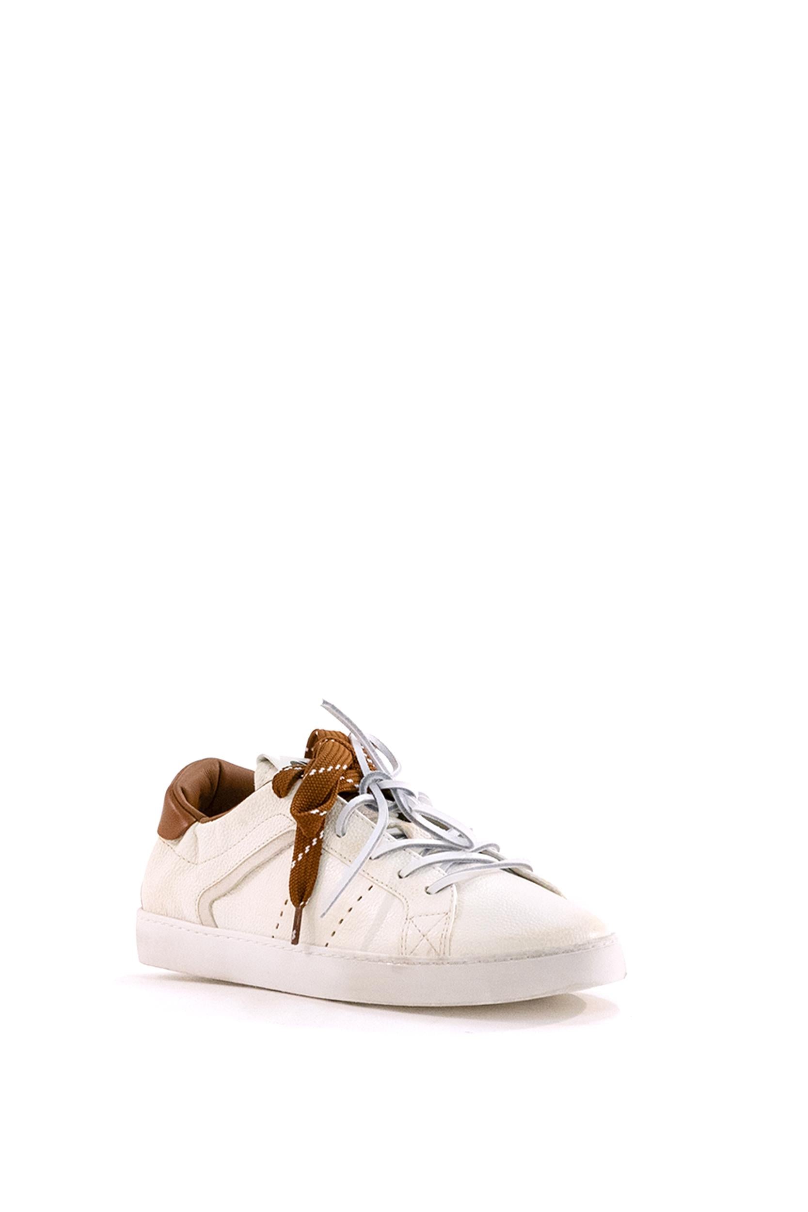 Sneakers in pelle di colore bianco effetto vissuto<BR/> 5E532E F 005 2KJ F0TPR MIU MIU 