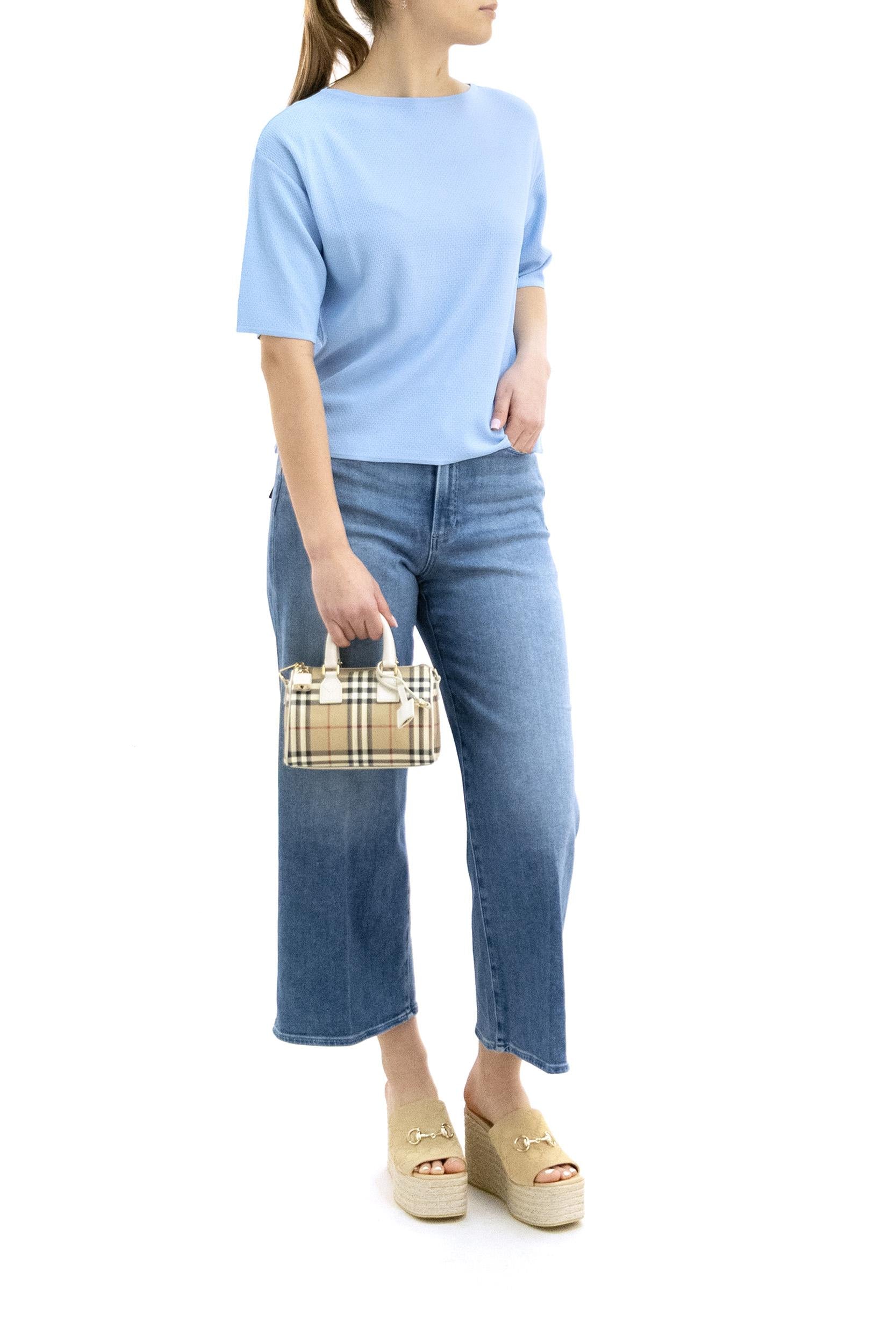 T-shirt in viscosa di colore azzurro<BR/> D1551 720 829 BASE 