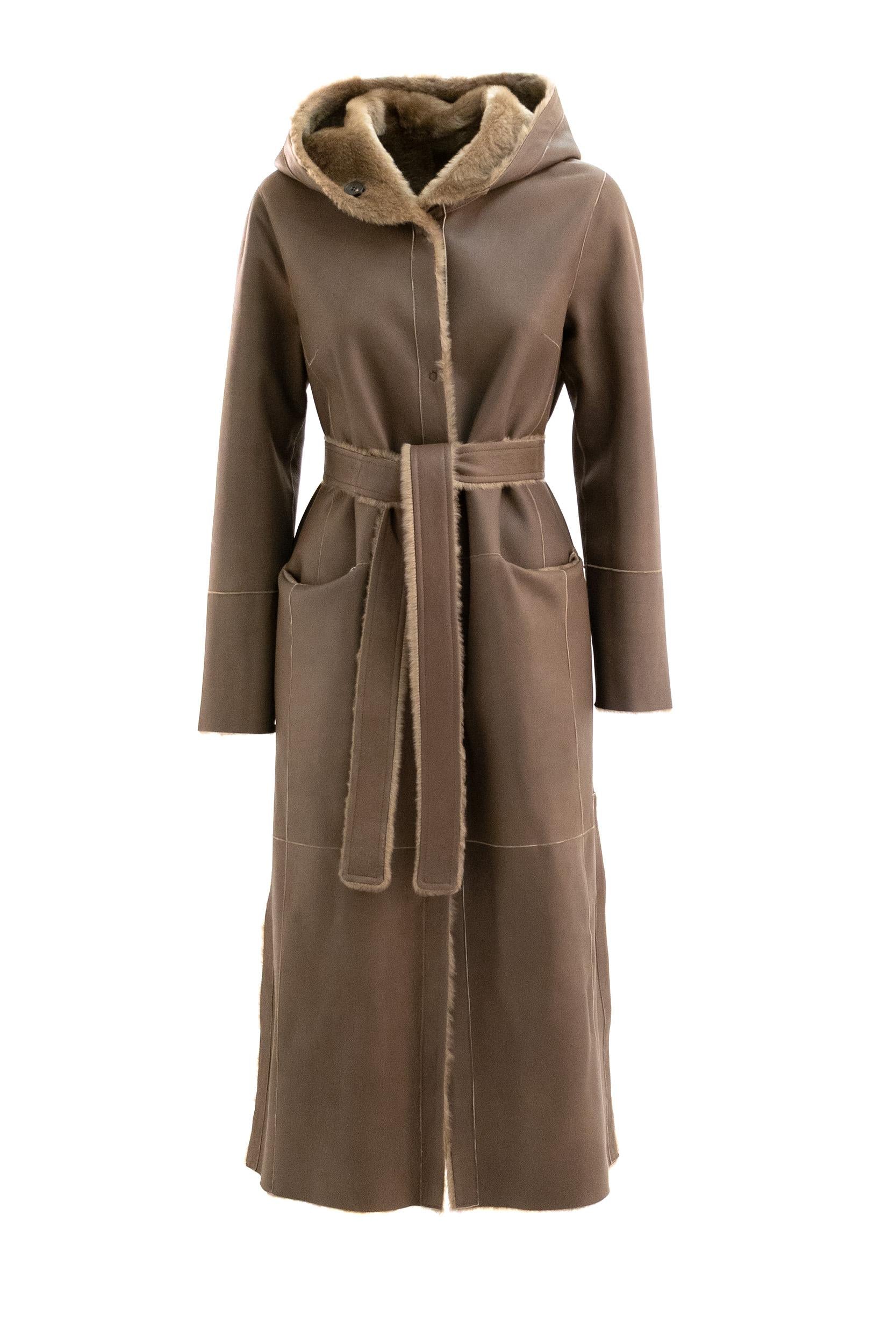 Cappotto di montone colore beige<BR/> MARINA LACON CAMEL FURLING BY GIANI 