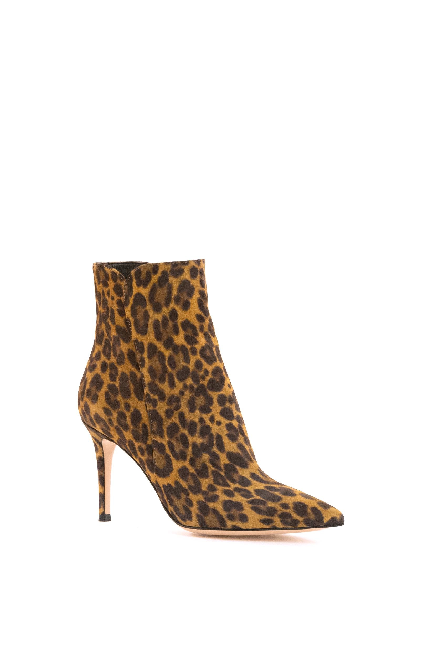Stivaletti Levy<BR/> G70321.85RIC.CMDALLP ALMOND GIANVITO ROSSI 