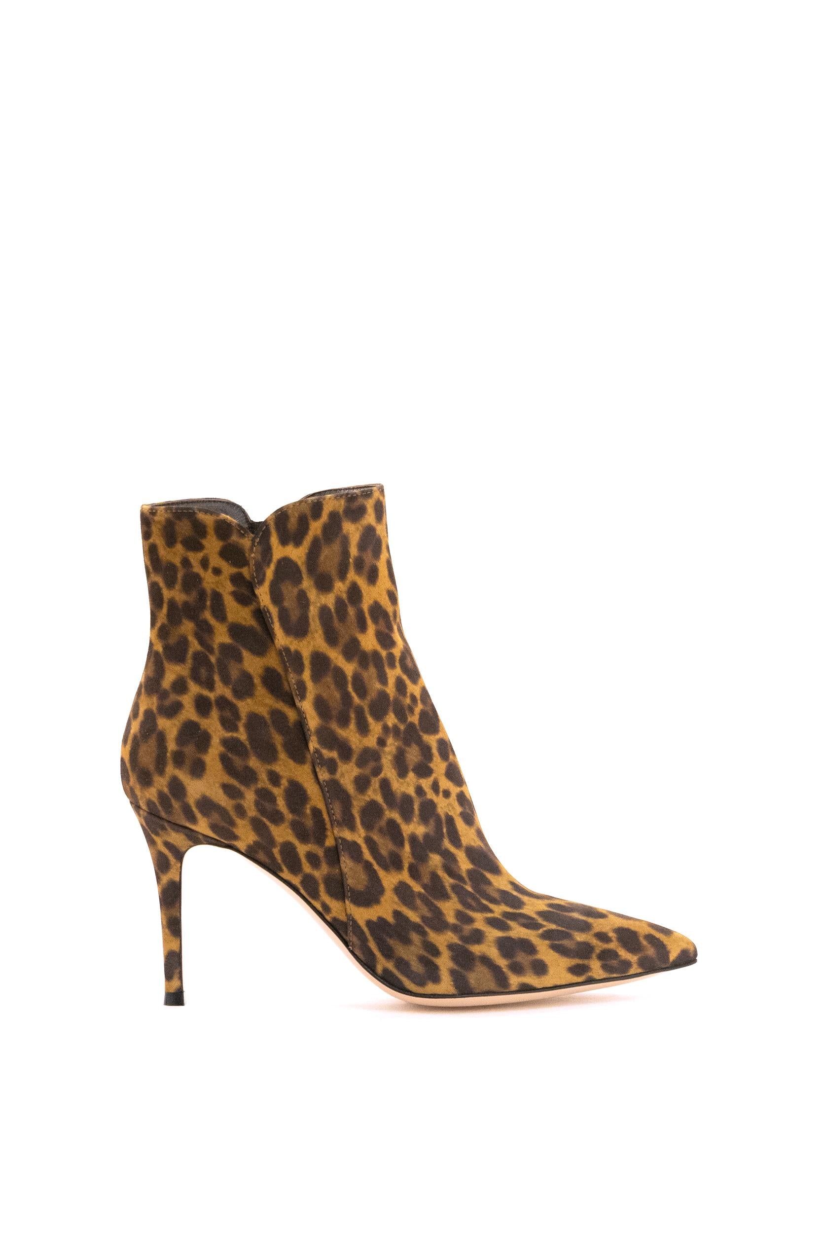 Stivaletti Levy<BR/> G70321.85RIC.CMDALLP ALMOND GIANVITO ROSSI 