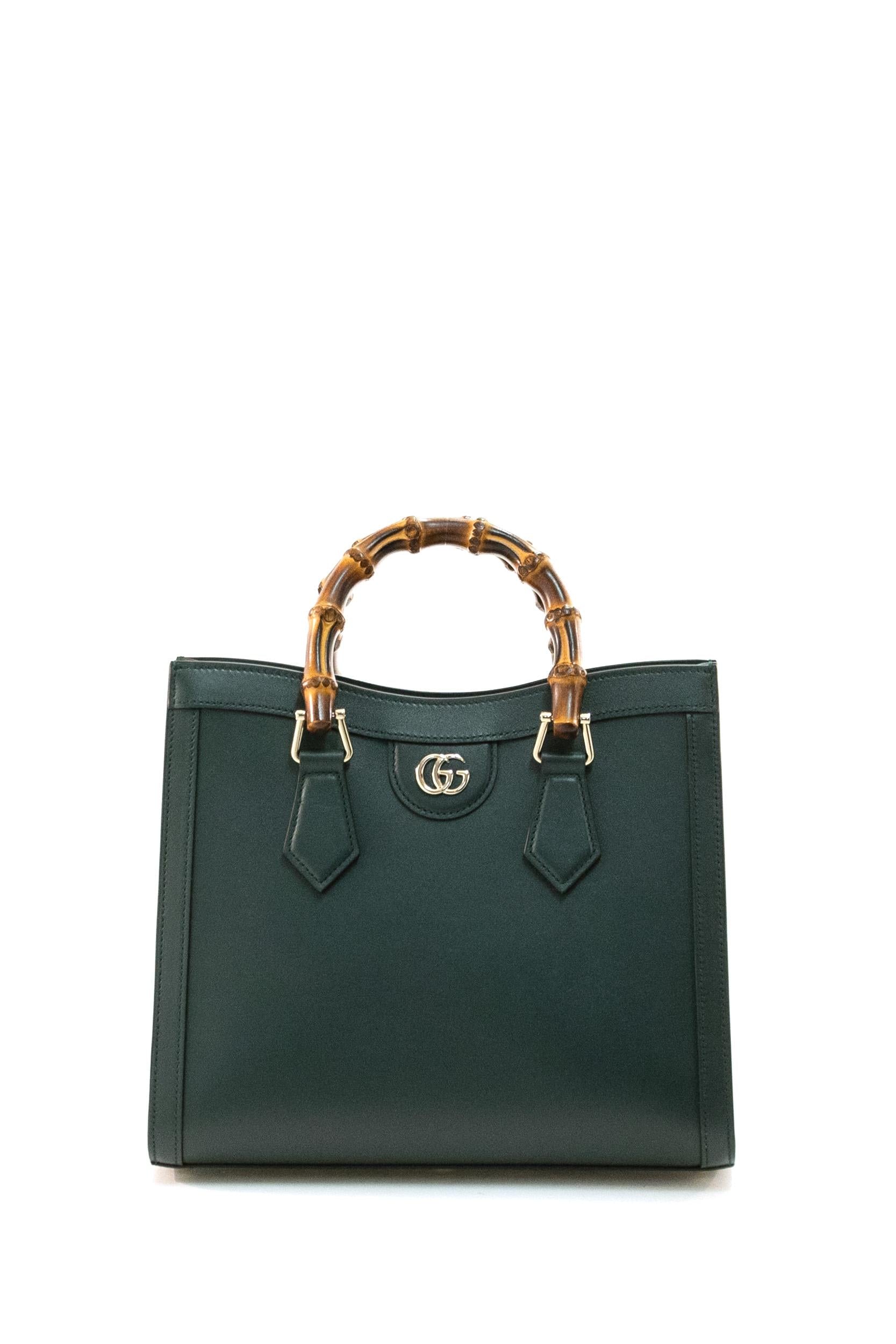 Borsa shopping Gucci Diana in pelle di colore verde<BR/> 853226 AAEDB 3020 GUCCI 