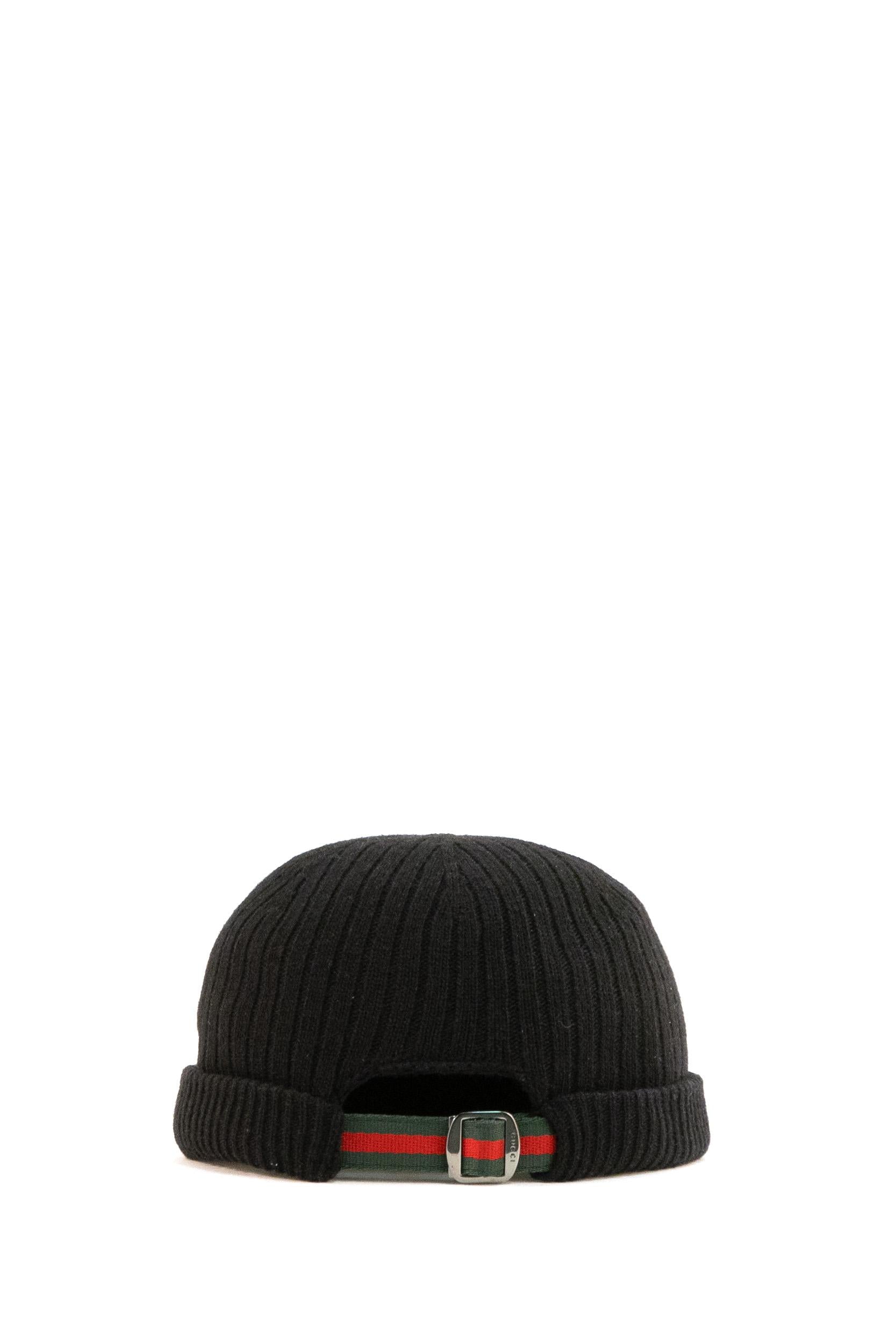 Beretto in lana a coste di colore nero<BR/> 855453 4HBIU 1066 GUCCI 
