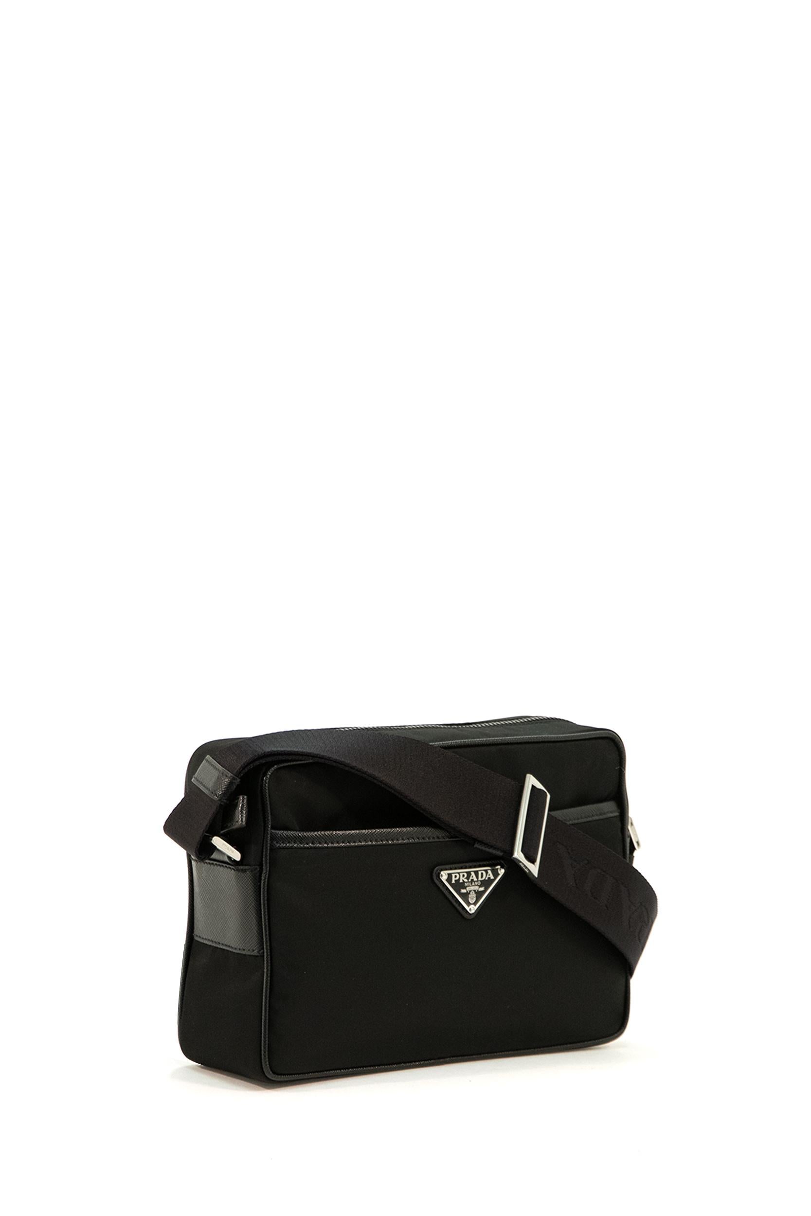 Borsa a tracolla in Re-Nylon color nero 2VH048 V XOO 2DMH F0002 PRADA 