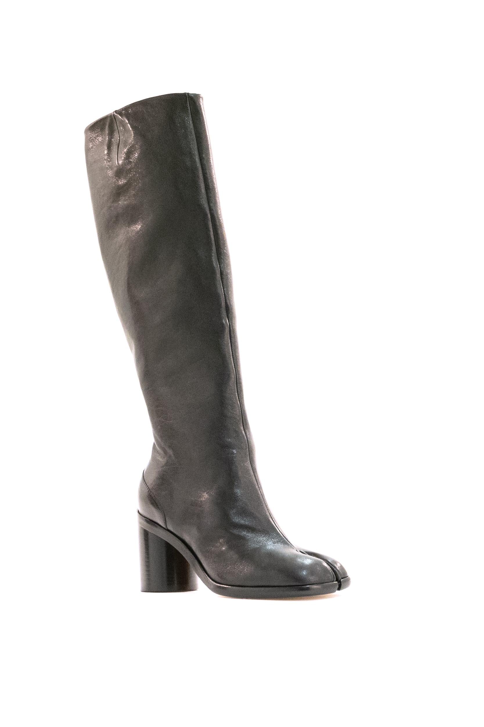 Stivali Tabi in pelle di colore nero <BR/> S34WW0057 P3753 T8013 MAISON MARGIELA 