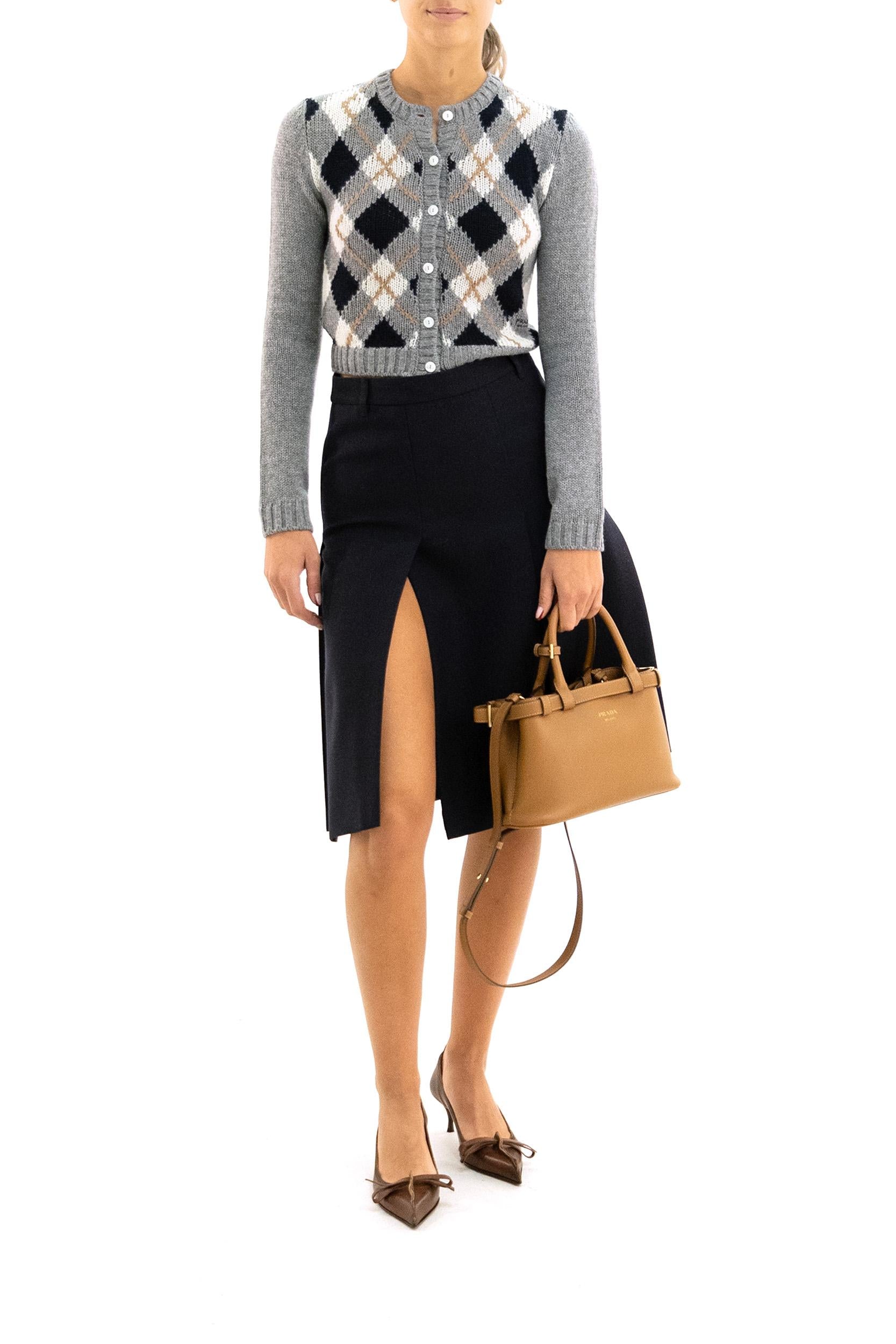 Cardigan <BR/> P25N78 S OOO 172D F0031 PRADA 