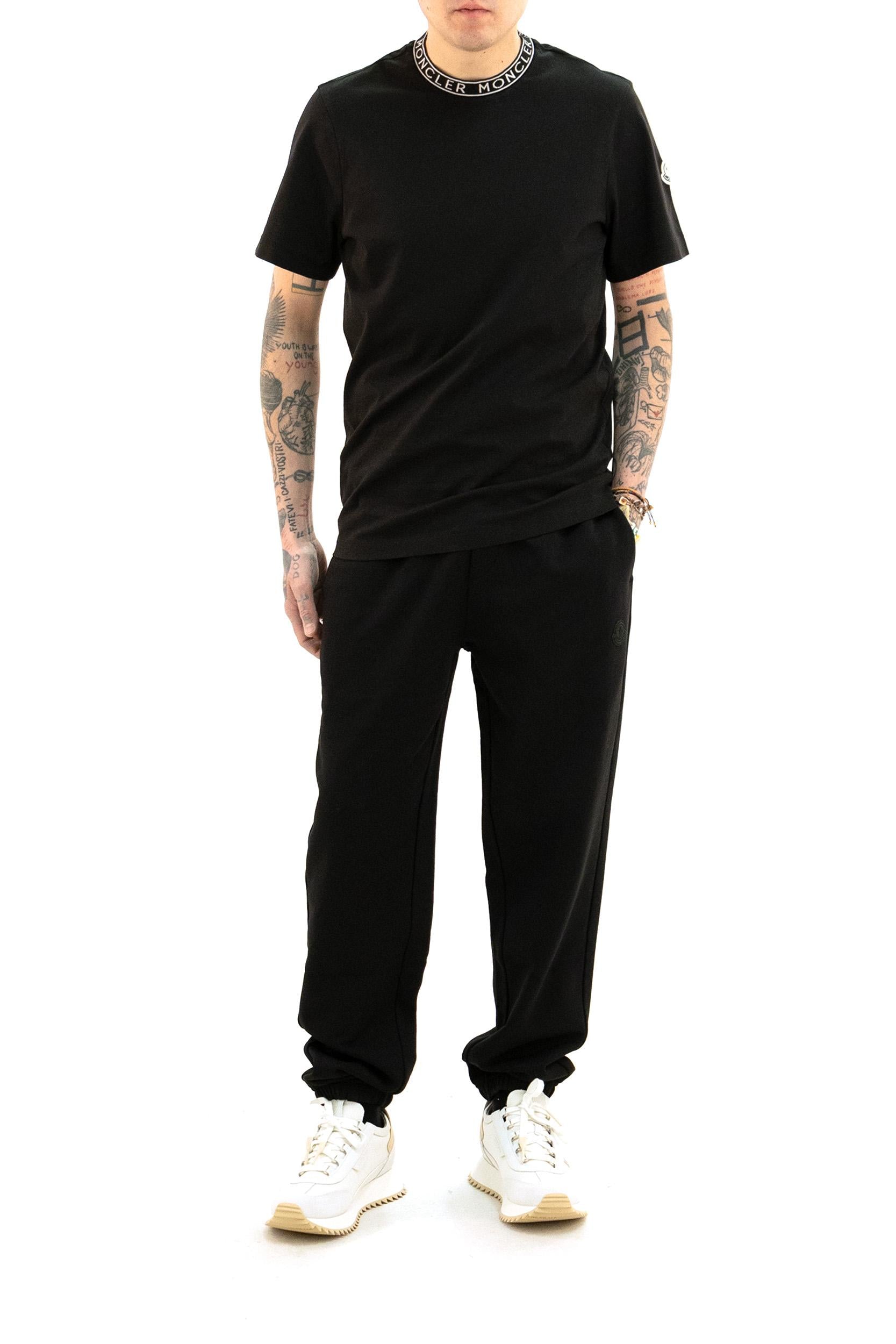 T-shirt in Cotone con Finitura Logata<BR/> 8C000-31 8390T 999 MONCLER 