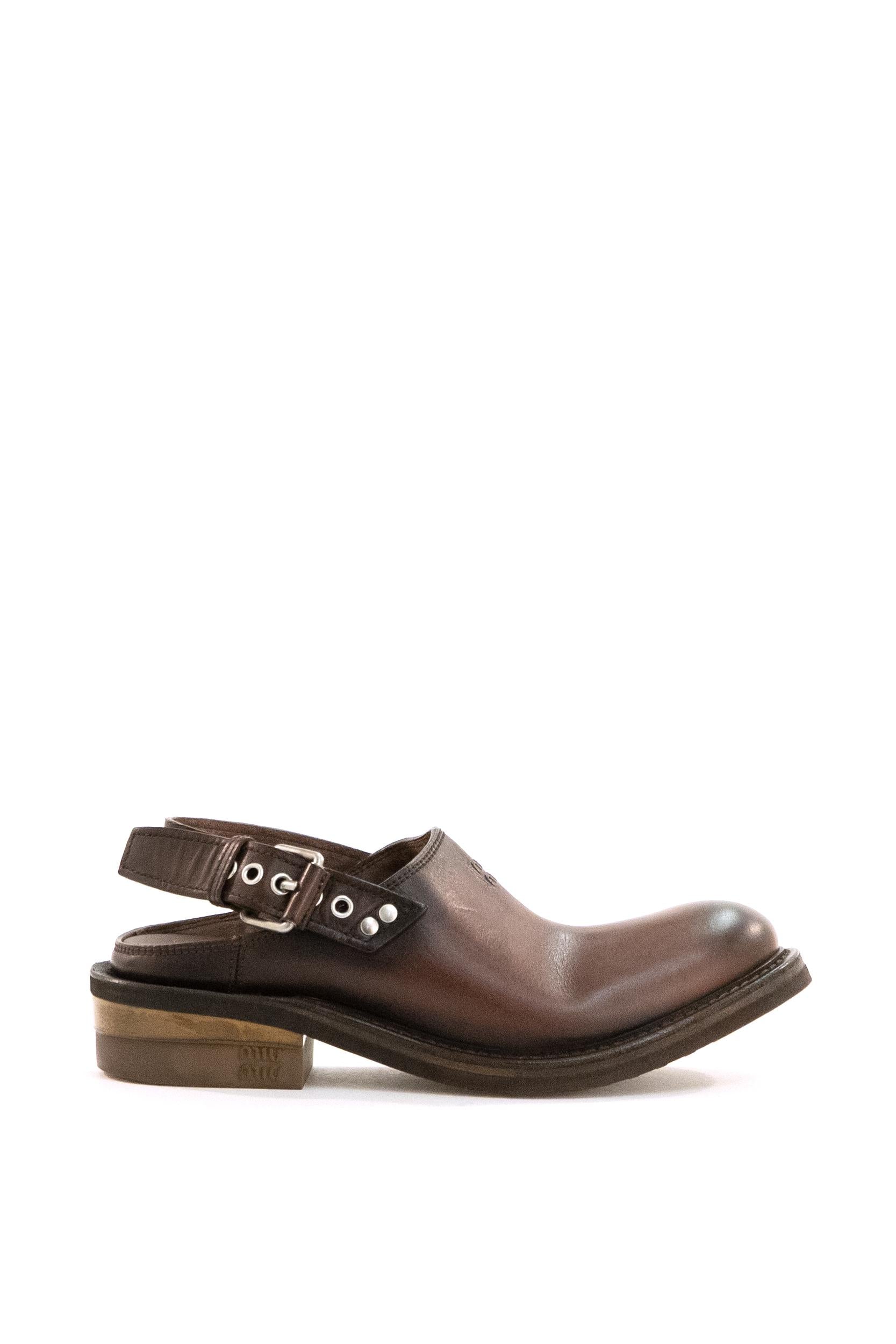 Sabot Foule in pelle di colore marrone<BR/> 5R667E F A045 5OD F0201 MIU MIU 