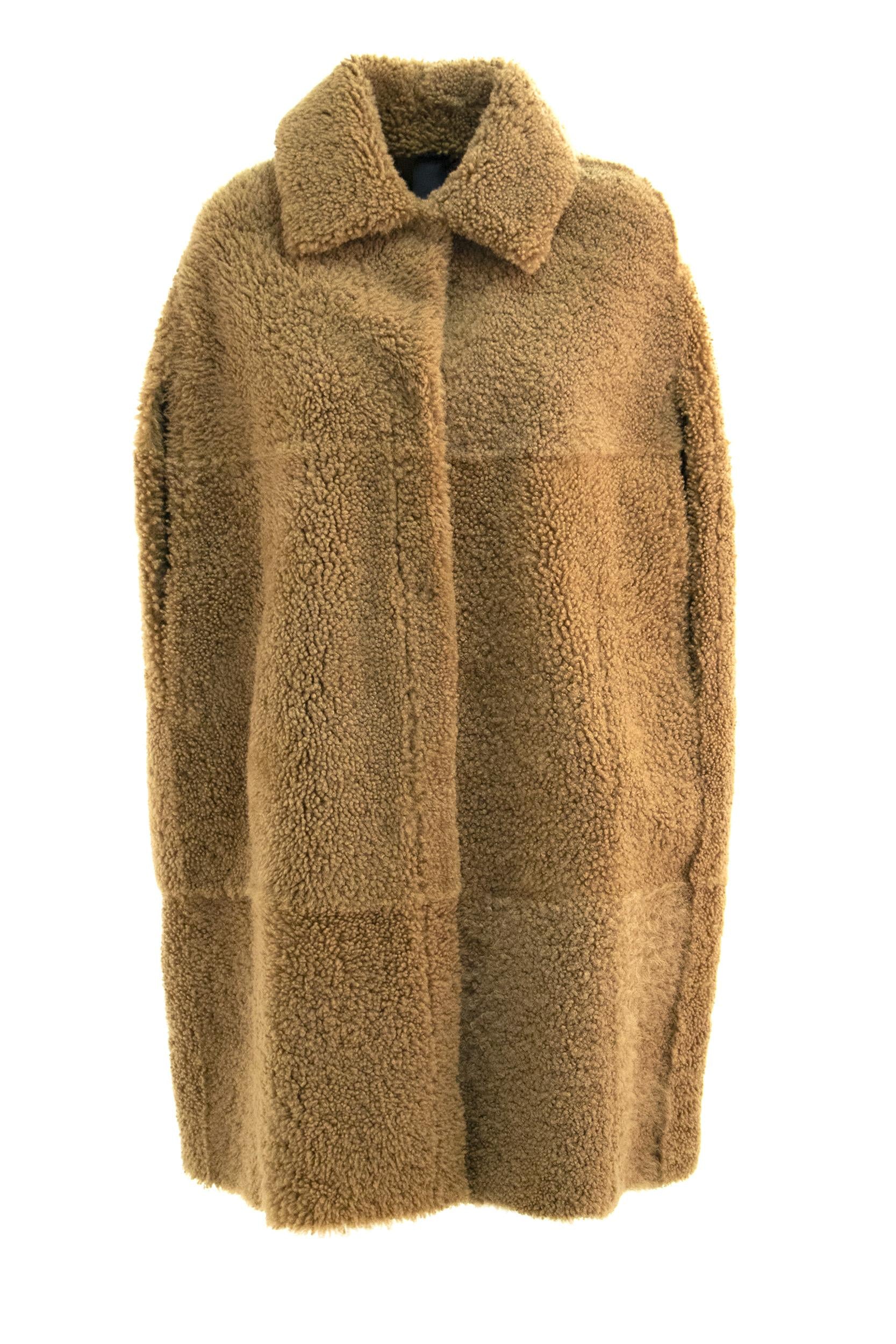 Mantella <BR/> MELISSA COTO CARAMELLO FURLING BY GIANI 