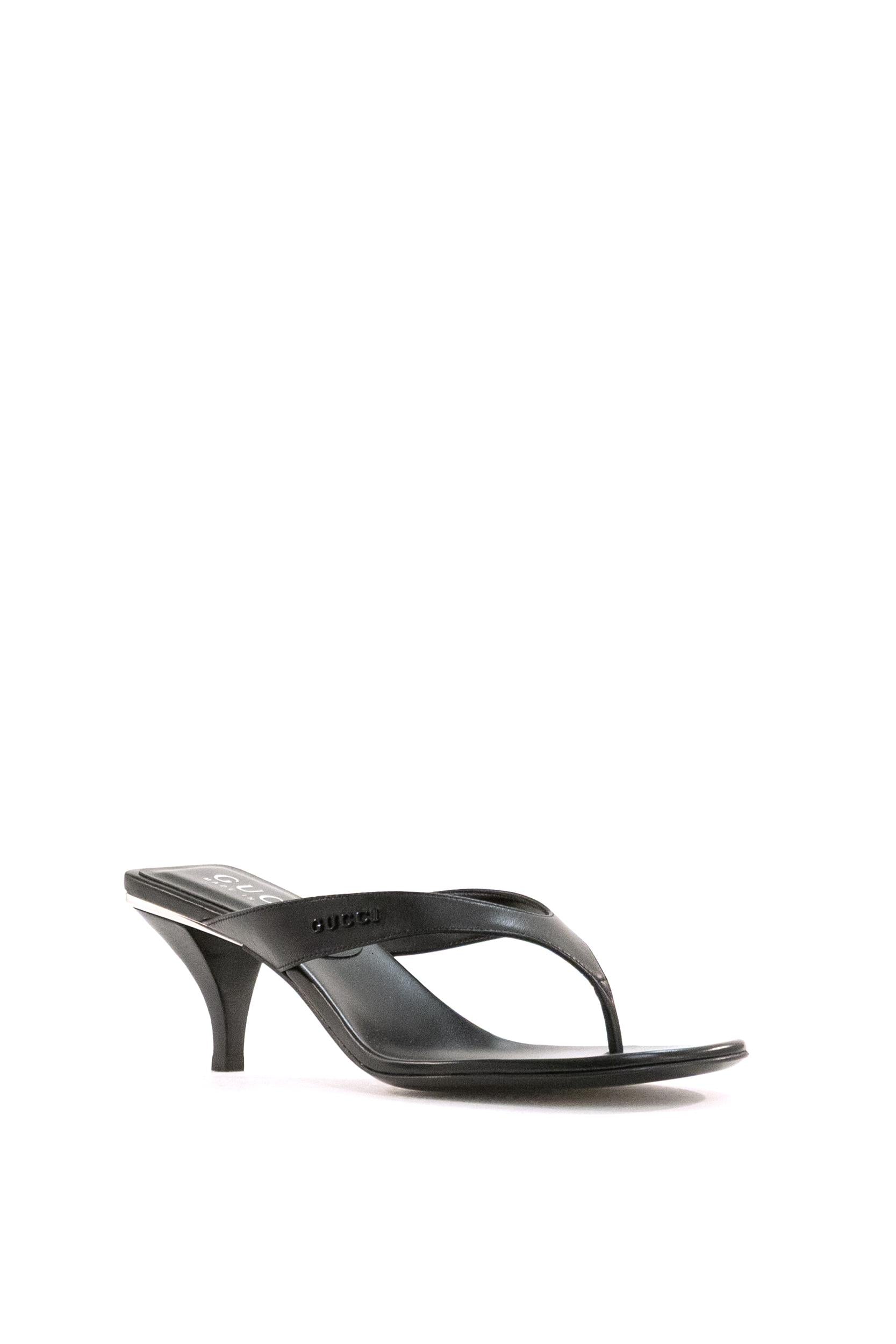 Sandali Vittoria in pelle di colore nero<BR/> 865403 C9D00 1000 GUCCI 