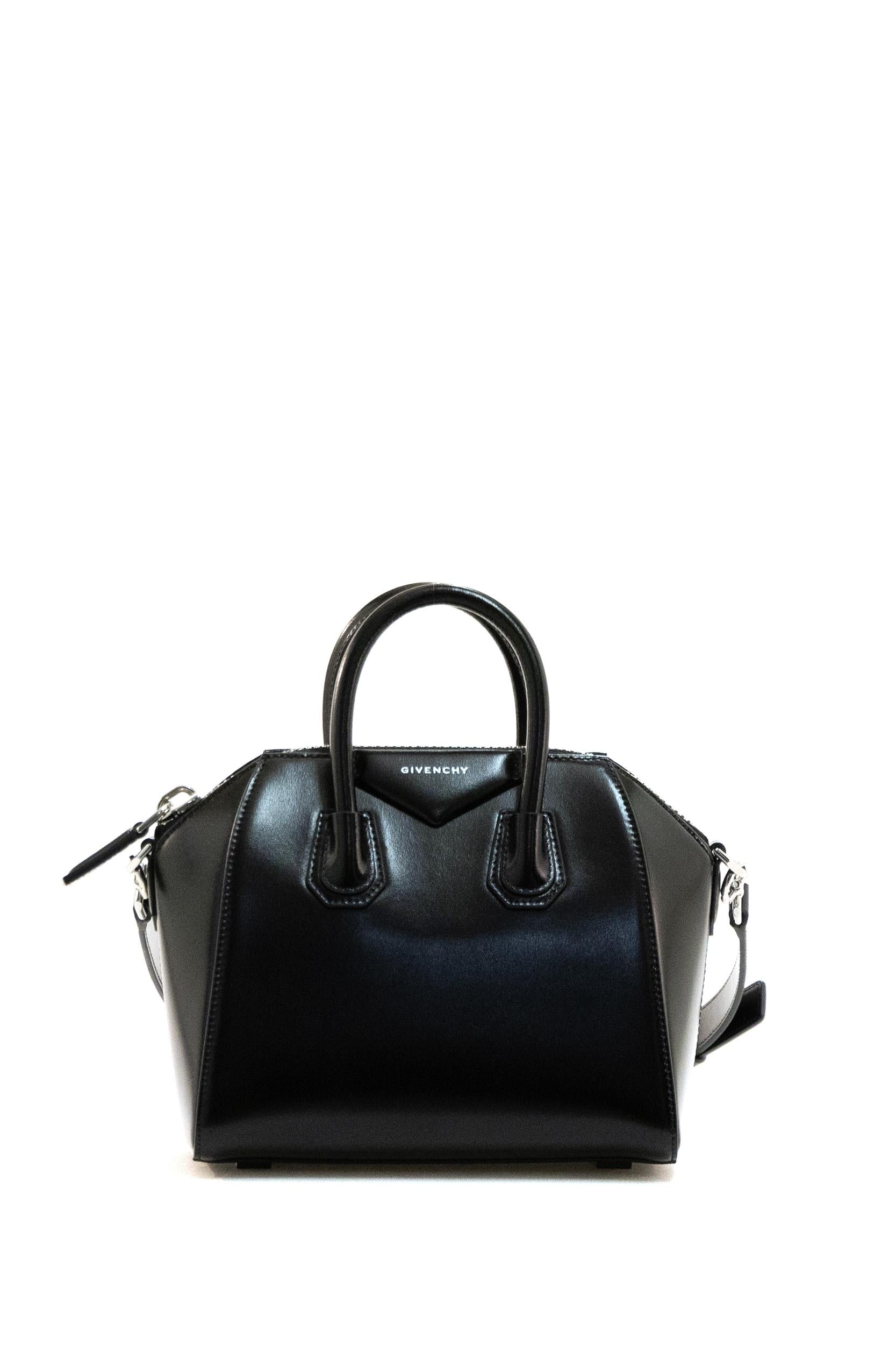 Borsa Antigona mini in pelle Box di colore nero<BR/> BB5148B1R0 001 GIVENCHY 