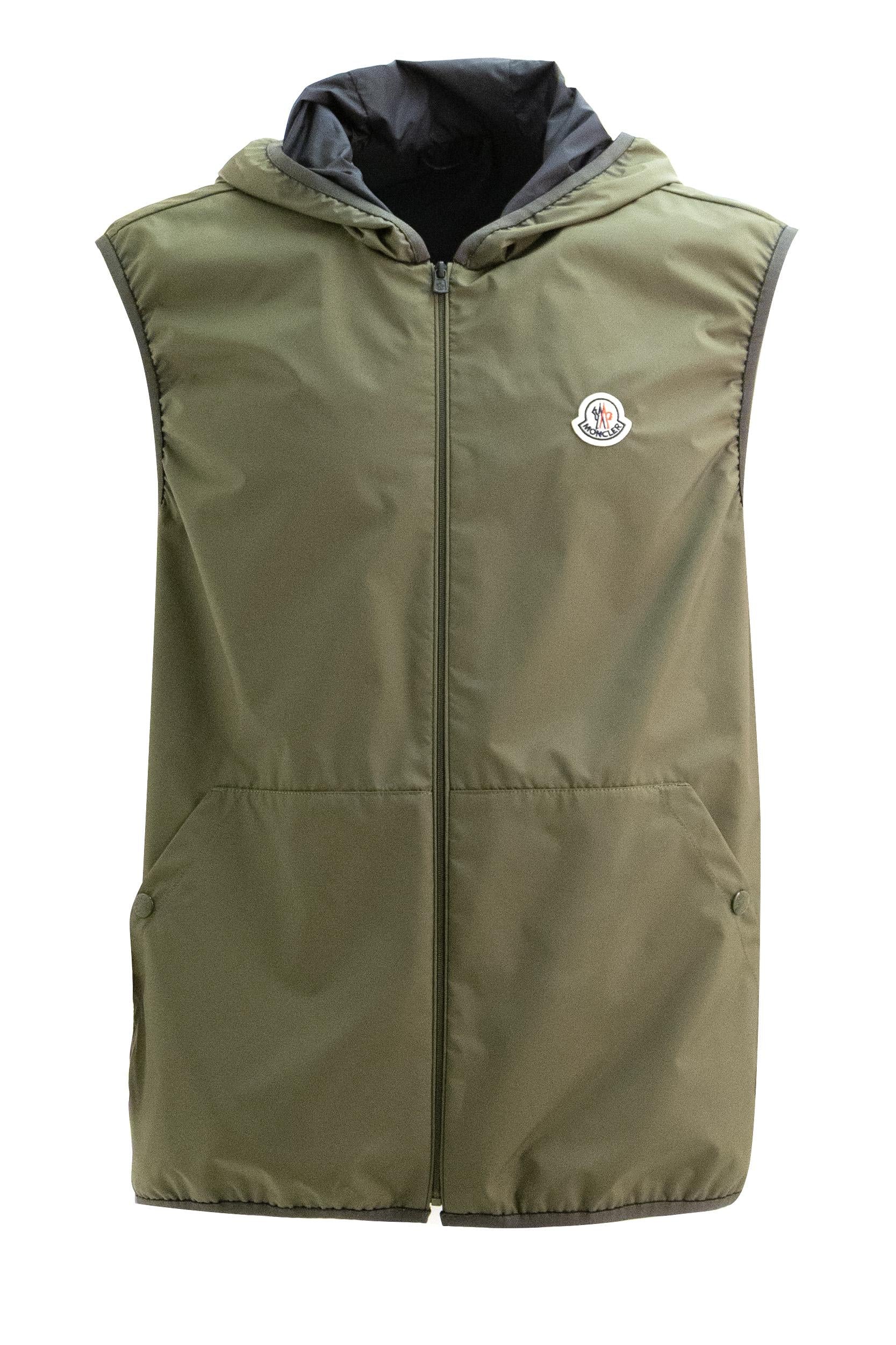Giubbotto Chirano in tessuto tecnico di colore nero<BR/> 1G000-22 597YW 999 MONCLER 