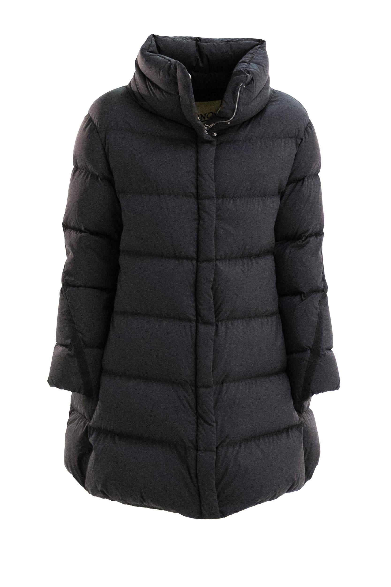Piumino in nylon di colore nero<BR/> PI002131D 12456Z 9300 HERNO 