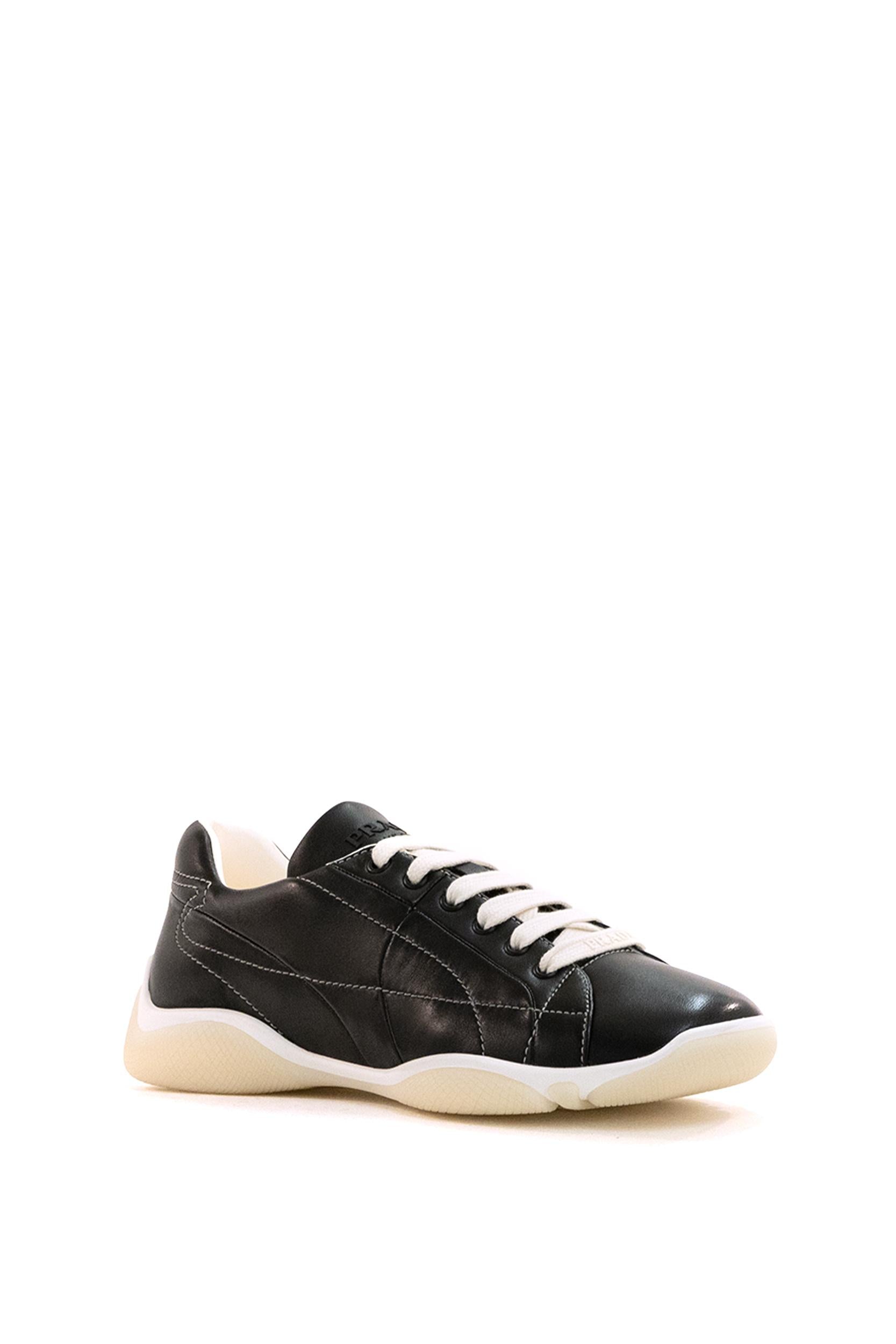 Sneakers in nappa di colore nero<BR/> 2EE429 F G000 038 F0632 PRADA 