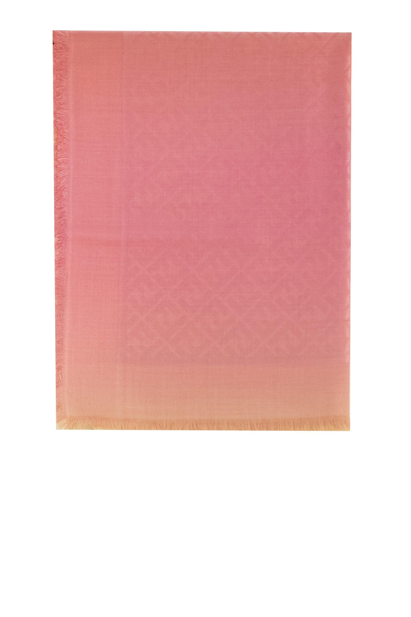 Scialle<BR/> FXT069 ANDG F1KW1 FENDI 
