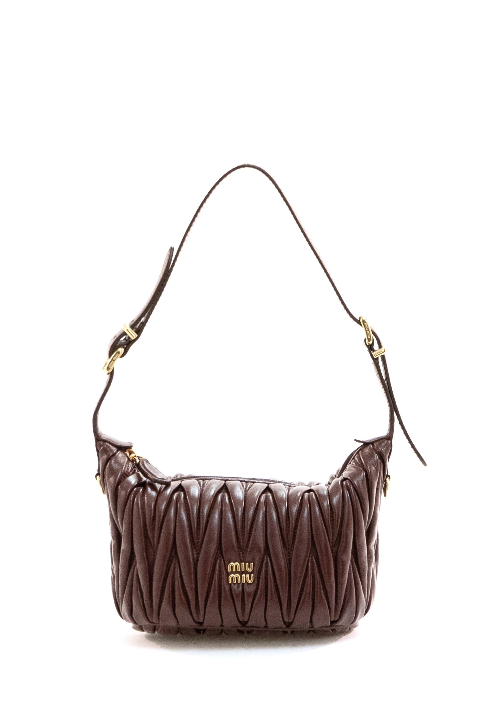 MIU MIU Pouch in nappa matelassé color bordeaux <BR/> 5NE026 AFPP F0007 MIU MIU 