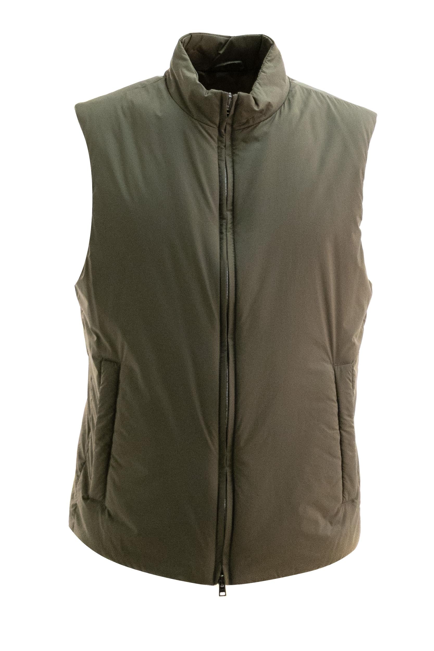 Gilet in Ecoage<BR/> GI000456U 12456Z 7720 HERNO 